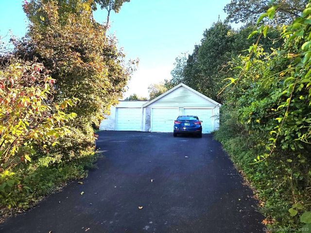 39 Starview Avenue 1st floor, Waterbury, CT 06708