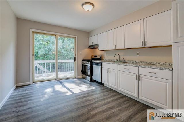 18 Kierst Street, Sayreville, NJ 08859