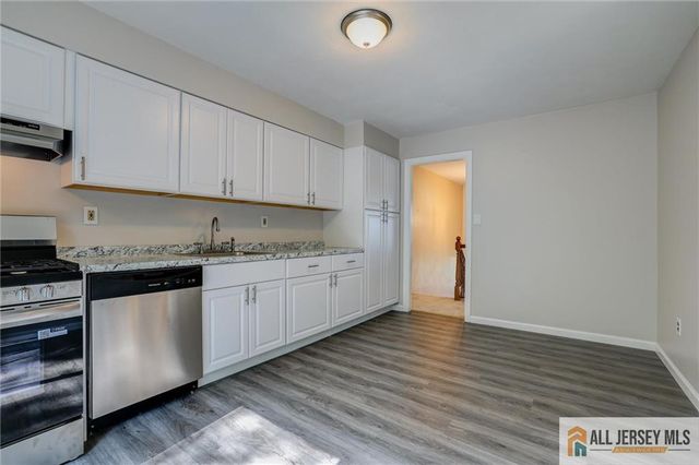 18 Kierst Street, Sayreville, NJ 08859