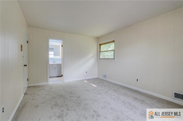 18 Kierst Street, Sayreville, NJ 08859