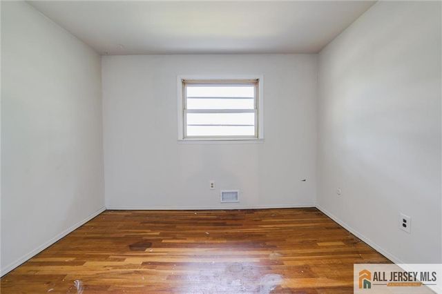 18 Kierst Street, Sayreville, NJ 08859