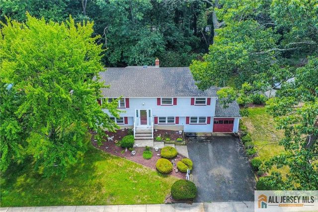 18 Kierst Street, Sayreville, NJ 08859