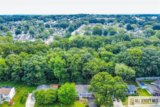 18 Kierst Street, Sayreville, NJ 08859