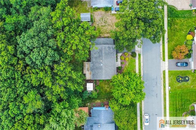18 Kierst Street, Sayreville, NJ 08859