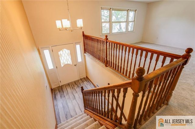 18 Kierst Street, Sayreville, NJ 08859