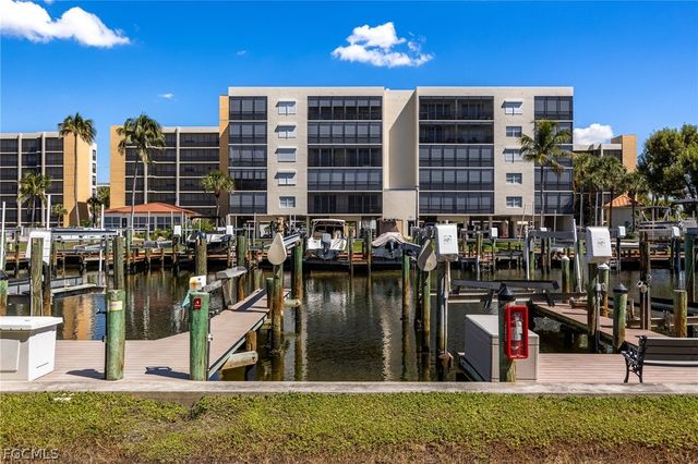 4511 Bay Beach LN 315, Fort Myers Beach, FL 33931