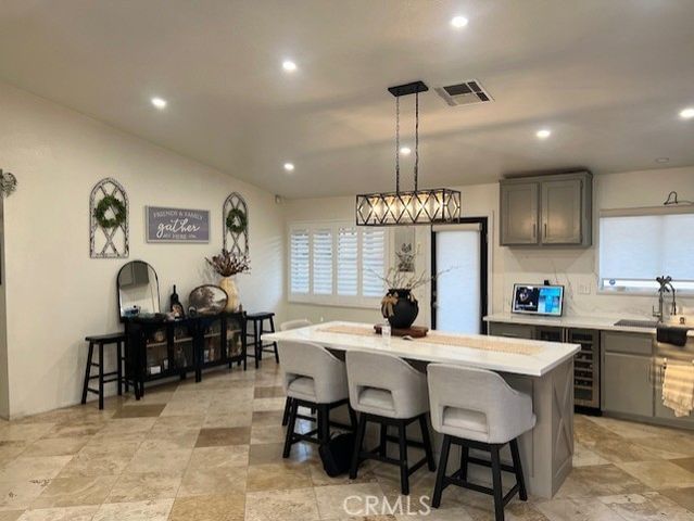 9765 Venus Lane, Fontana, CA 92335