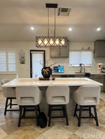 9765 Venus Lane, Fontana, CA 92335