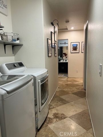 9765 Venus Lane, Fontana, CA 92335