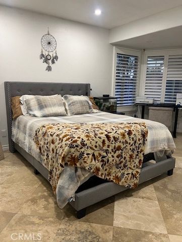 9765 Venus Lane, Fontana, CA 92335