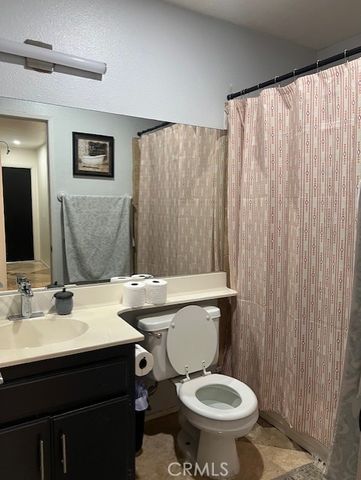 9765 Venus Lane, Fontana, CA 92335