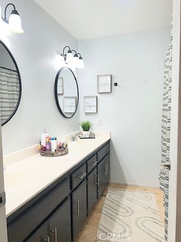9765 Venus Lane, Fontana, CA 92335