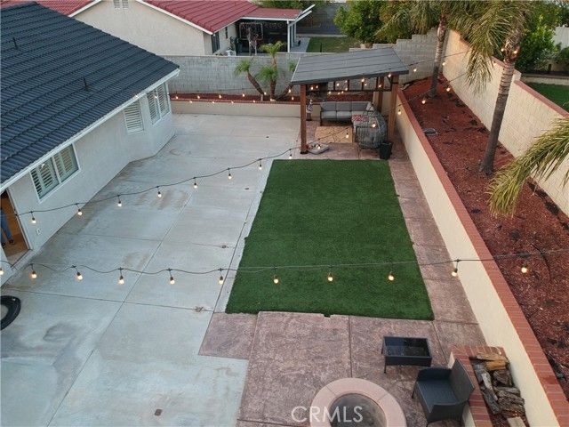9765 Venus Lane, Fontana, CA 92335