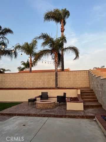 9765 Venus Lane, Fontana, CA 92335