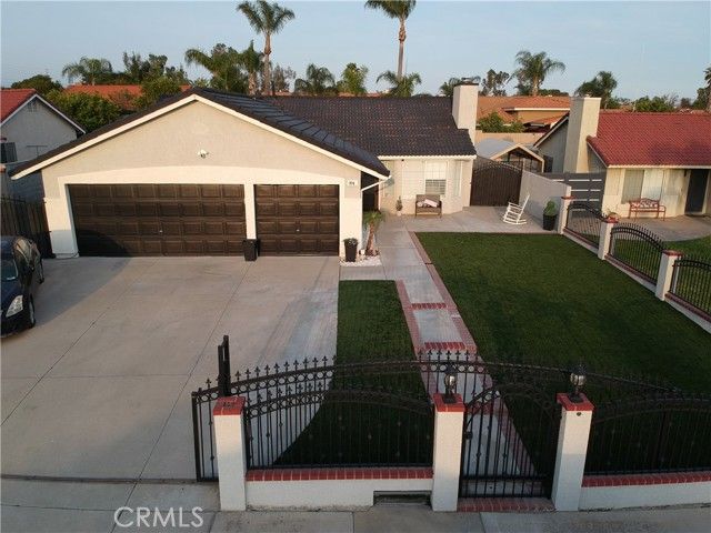 9765 Venus Lane, Fontana, CA 92335