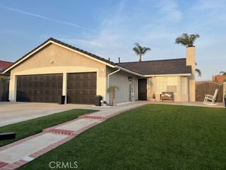 9765 Venus Lane, Fontana, CA 92335