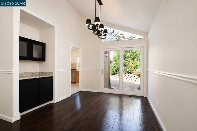 1325 New Hampshire Dr, Concord, CA 94521