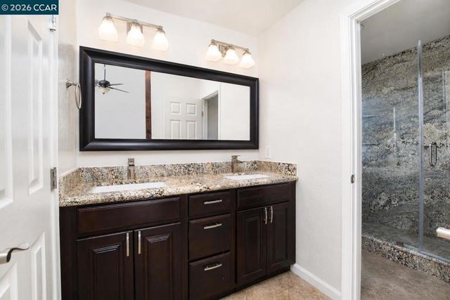 1325 New Hampshire Dr, Concord, CA 94521