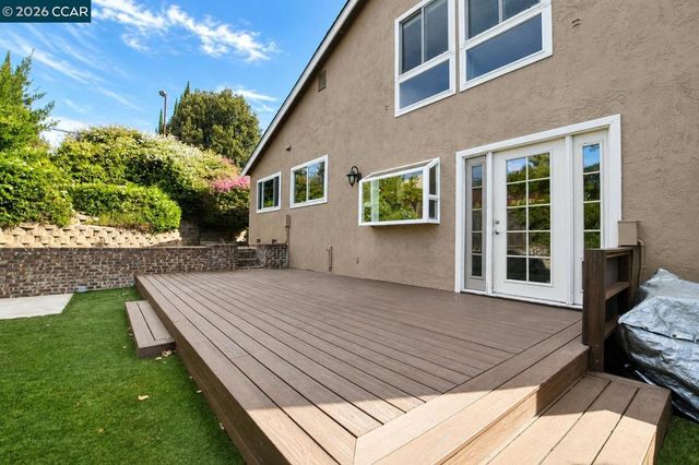 1325 New Hampshire Dr, Concord, CA 94521