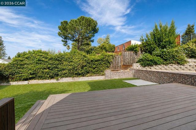 1325 New Hampshire Dr, Concord, CA 94521