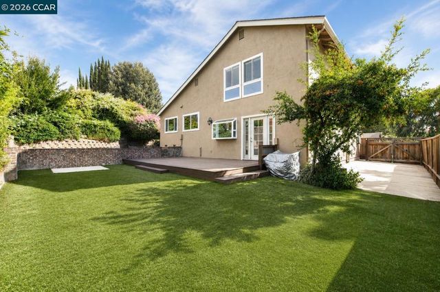 1325 New Hampshire Dr, Concord, CA 94521