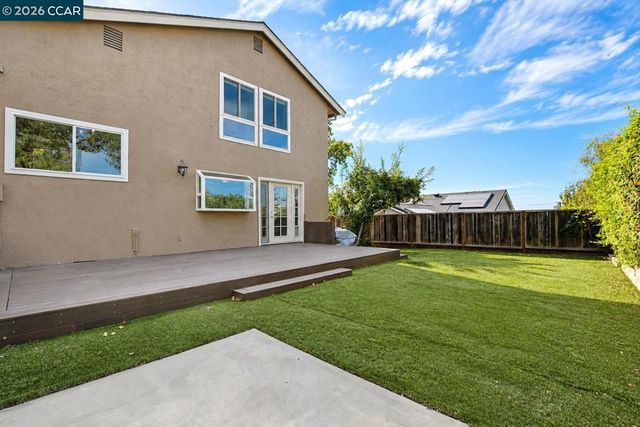 1325 New Hampshire Dr, Concord, CA 94521