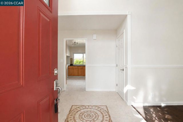 1325 New Hampshire Dr, Concord, CA 94521