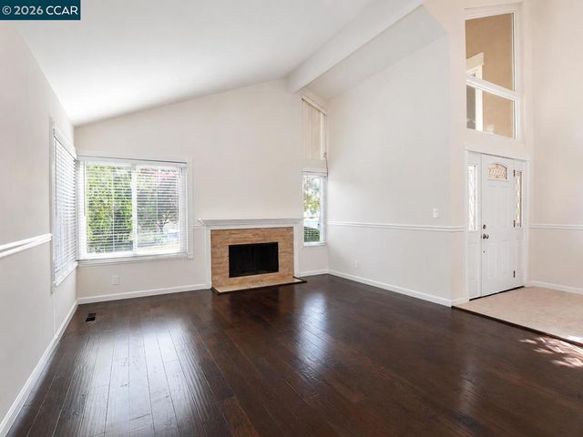 1325 New Hampshire Dr, Concord, CA 94521