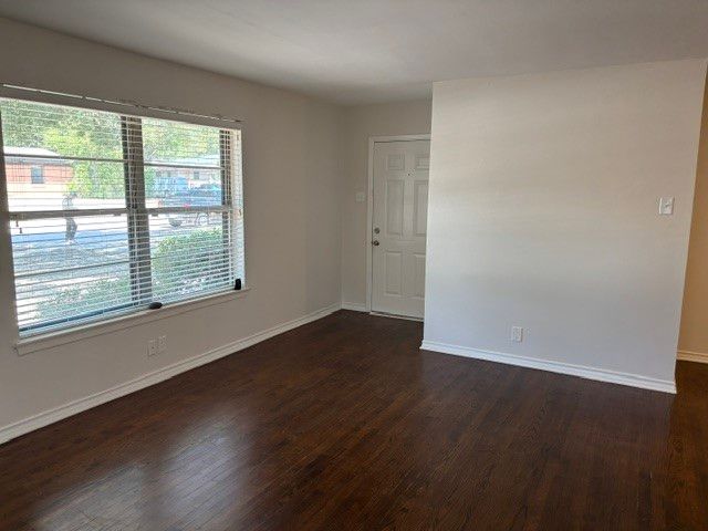 6721 Ascot Lane, Dallas, TX 75214