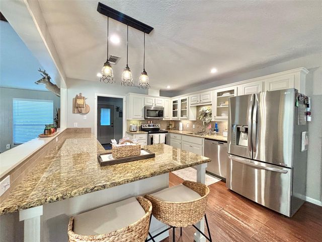 1016 N Nellius Street, Woodville, TX 75979