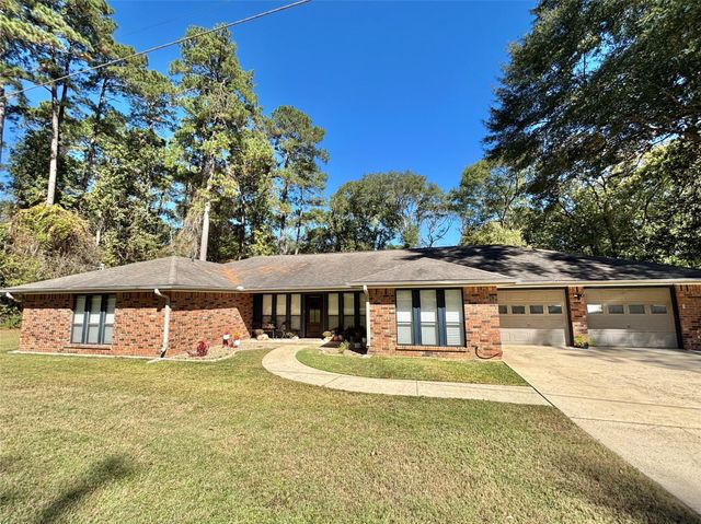 1016 N Nellius Street, Woodville, TX 75979
