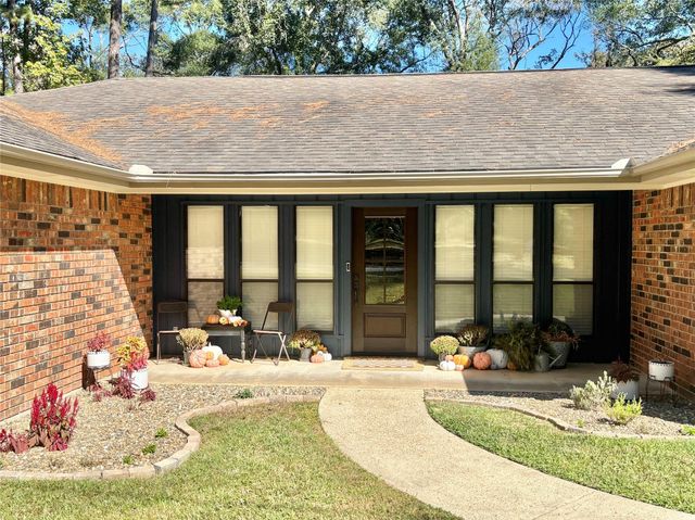 1016 N Nellius Street, Woodville, TX 75979