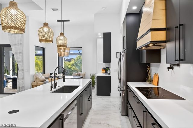 1406 NW 2nd TER, Cape Coral, FL 33993