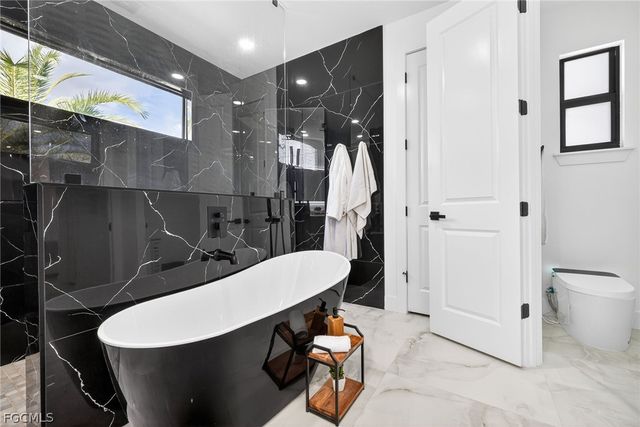 1406 NW 2nd TER, Cape Coral, FL 33993