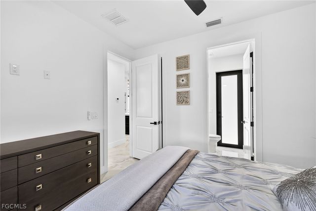 1406 NW 2nd TER, Cape Coral, FL 33993