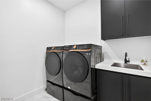 1406 NW 2nd TER, Cape Coral, FL 33993