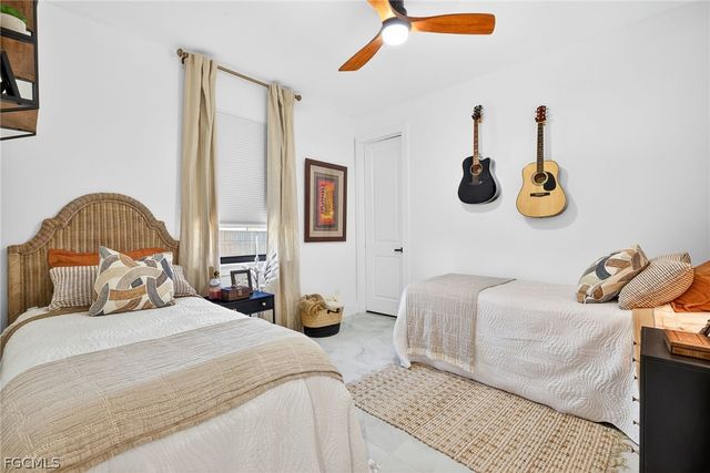 1406 NW 2nd TER, Cape Coral, FL 33993