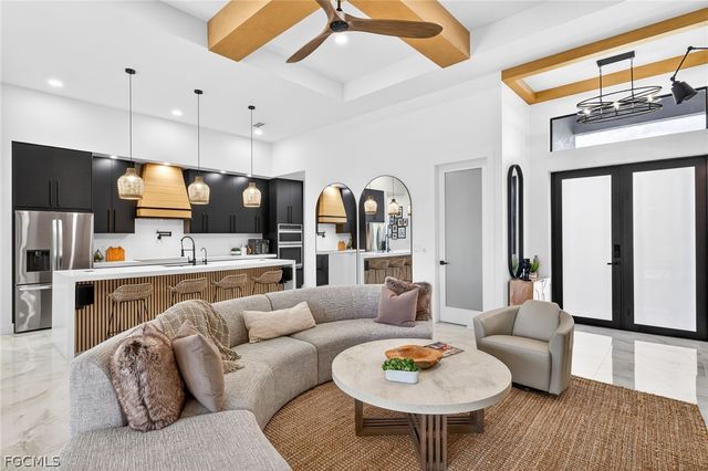 1406 NW 2nd TER, Cape Coral, FL 33993