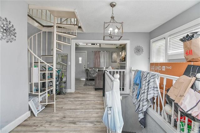 4216 college Avenue, Kansas City, MO 64130