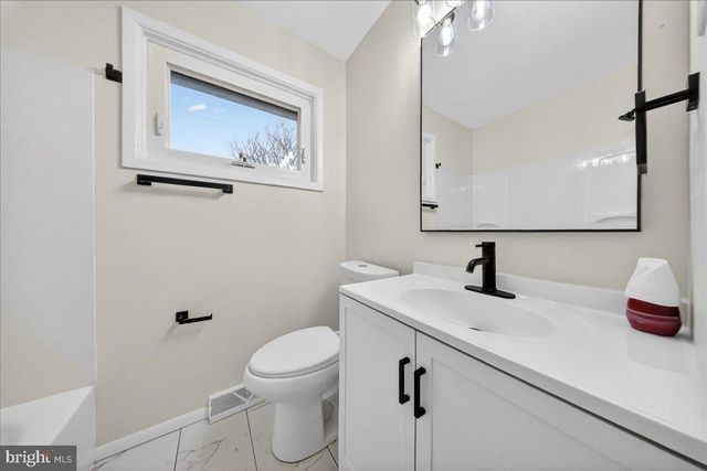 43 BENNING RD, Claymont, DE 19703