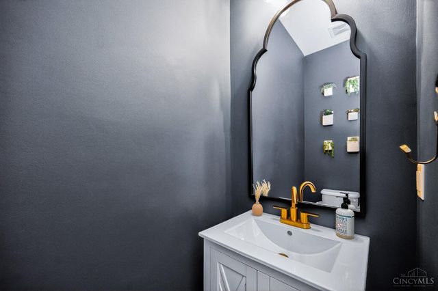 4287 Hunting Hawk Drive, Turtle Creek Twp, OH 45036