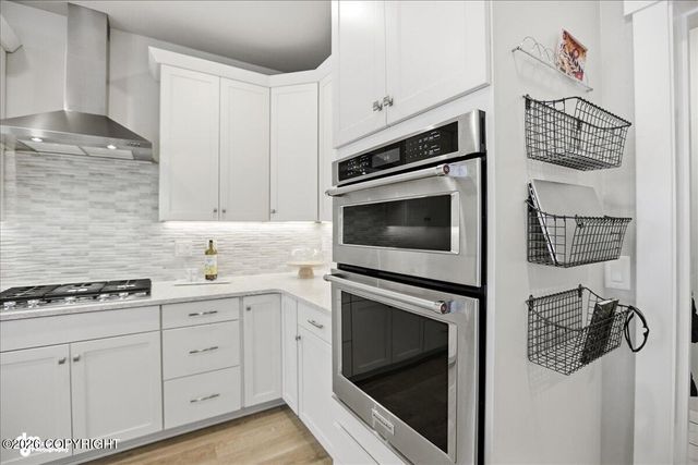 5668 Big Bend Loop, Anchorage, AK 99502