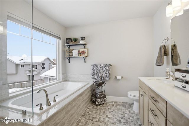 5668 Big Bend Loop, Anchorage, AK 99502