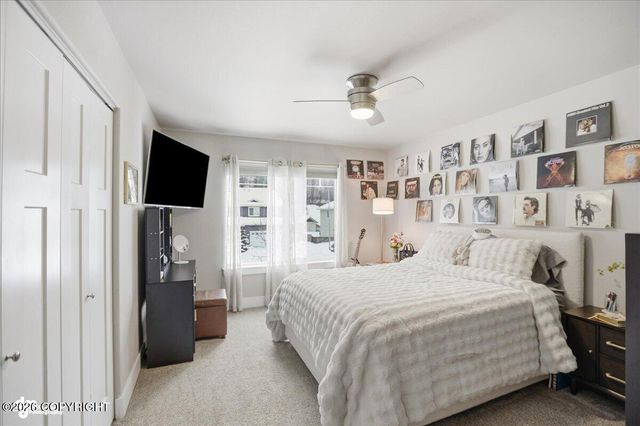 5668 Big Bend Loop, Anchorage, AK 99502