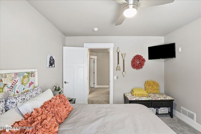 5668 Big Bend Loop, Anchorage, AK 99502