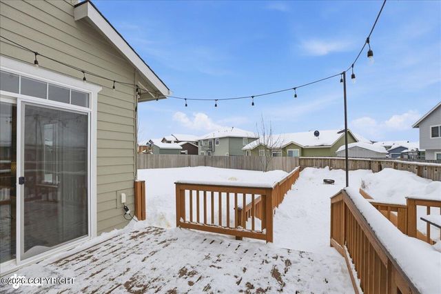 5668 Big Bend Loop, Anchorage, AK 99502