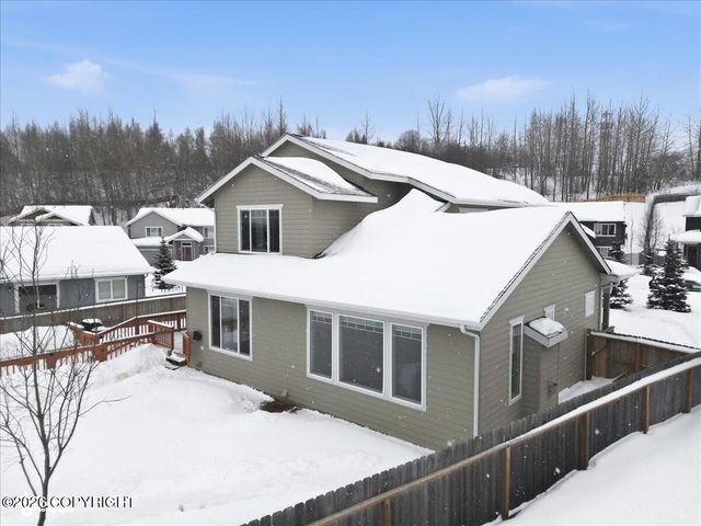 5668 Big Bend Loop, Anchorage, AK 99502