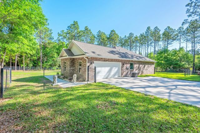 6269 Possum Ridge Road, Crestview, FL 32539