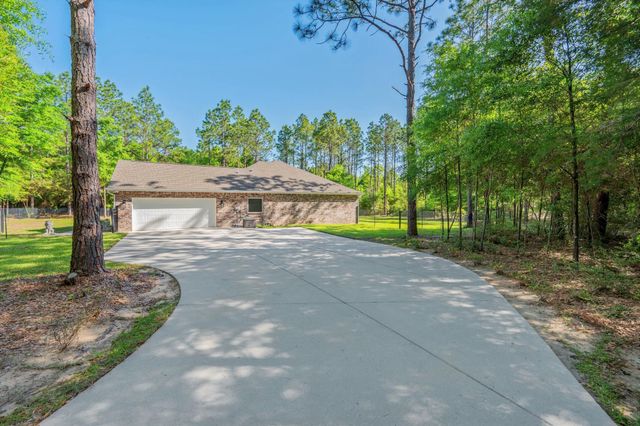 6269 Possum Ridge Road, Crestview, FL 32539