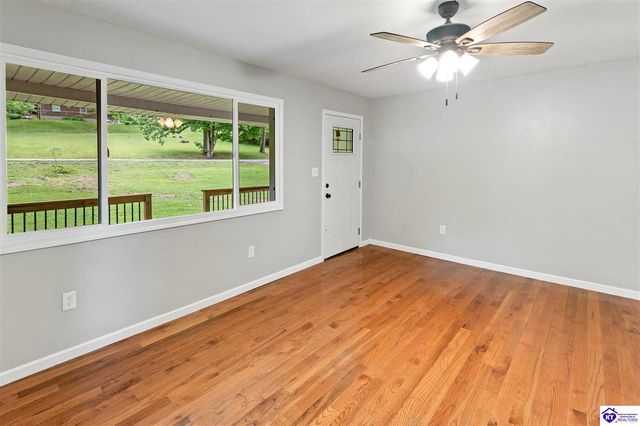 1829 Martin Hill Road, Shepherdsville, KY 40165